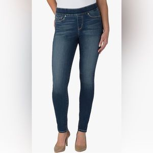 Levi signature pull on skinny jean